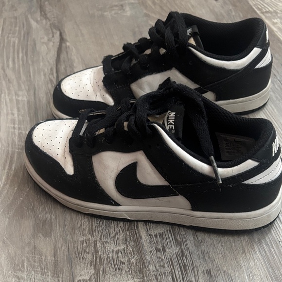 Nike Dual-Tone Athletic Shoes - Picture 2 of 6